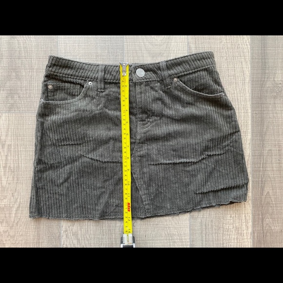 Urban Outfitters BDG corduroy mini skirt - Picture 3 of 5